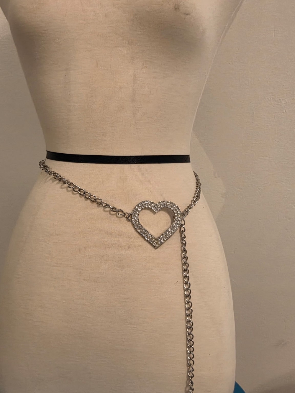 Vintage Silver Rhinestone Heart Chain Waist Belt